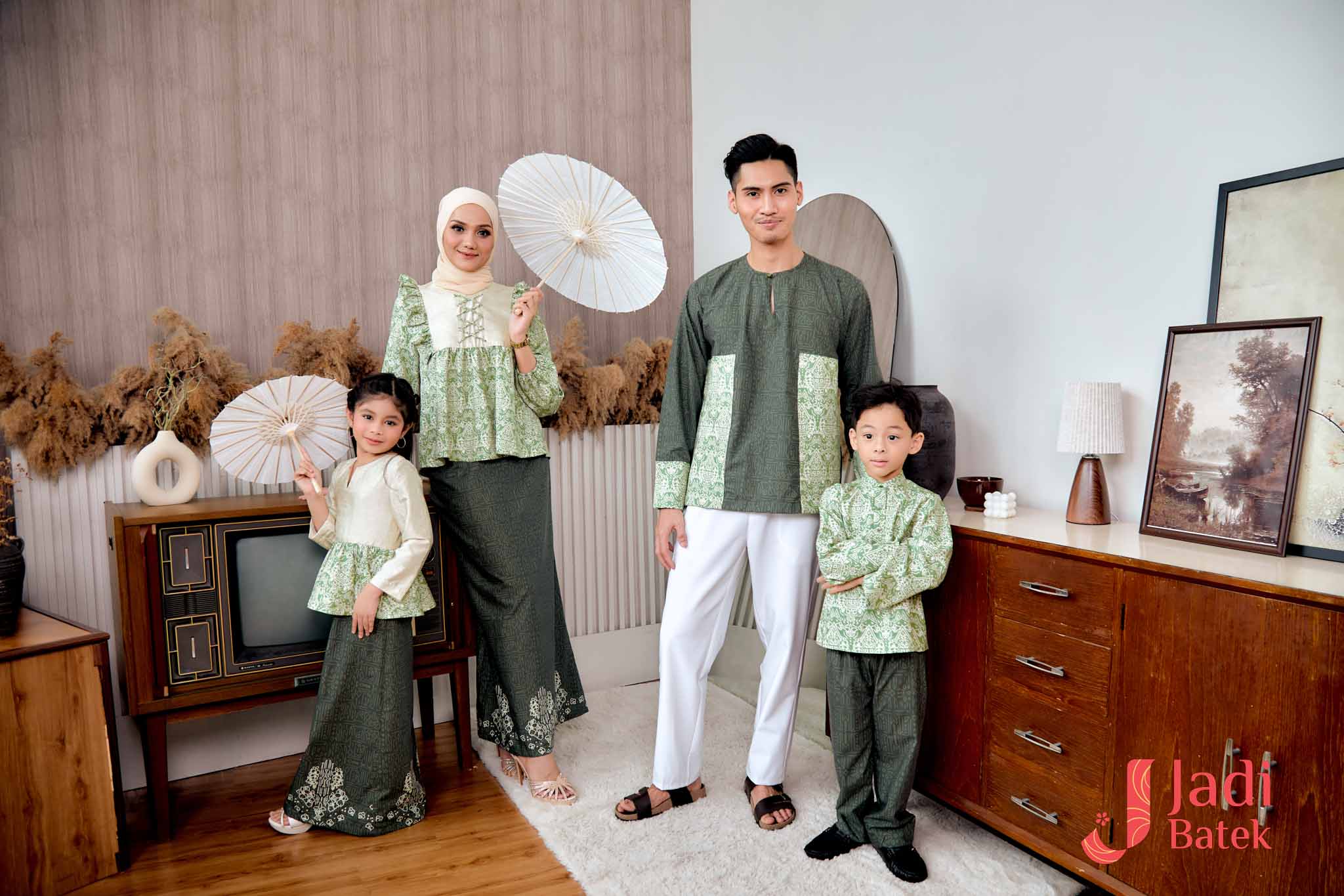green-family-4-2