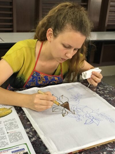 Standard Batik Drawing Class at Jadi Batek (30 x 40cm)